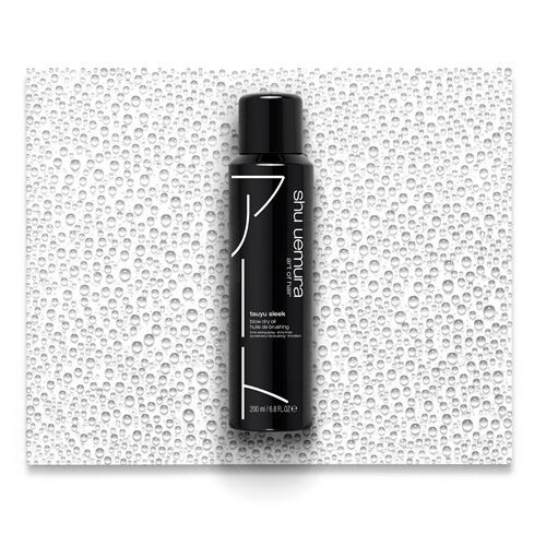 Tsuyu Sleek Blow Dry Oil Spray | Shu Uemura Art of Hair